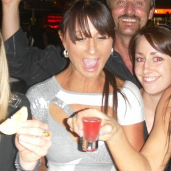 Meet your Posher, Sandy - Picture 1 of 1